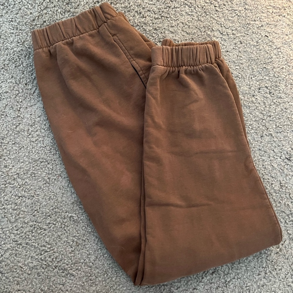 dark brown brandy melville sweatpants